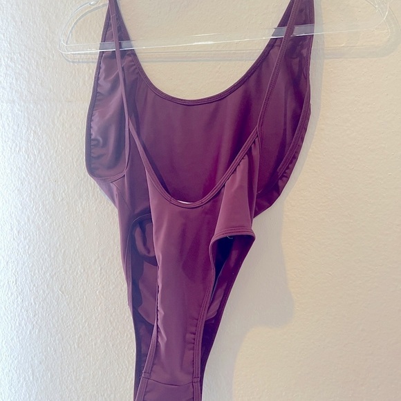 Laina Rauma Small thong onepiece swimsuit burgundy S - Picture 9 of 13